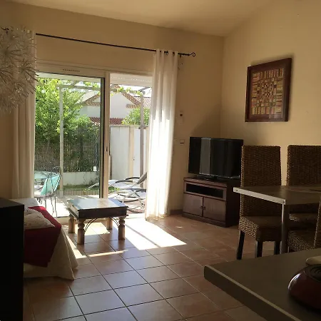 D'anne Apartment *